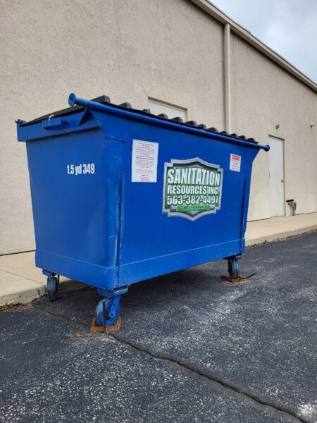 1.5yd Dumpster (dimensions- 3ft x 3ft x 5ft)